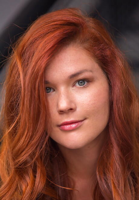 Slim czech red-haired teen Mia Sollis likes some hot foot fetish 